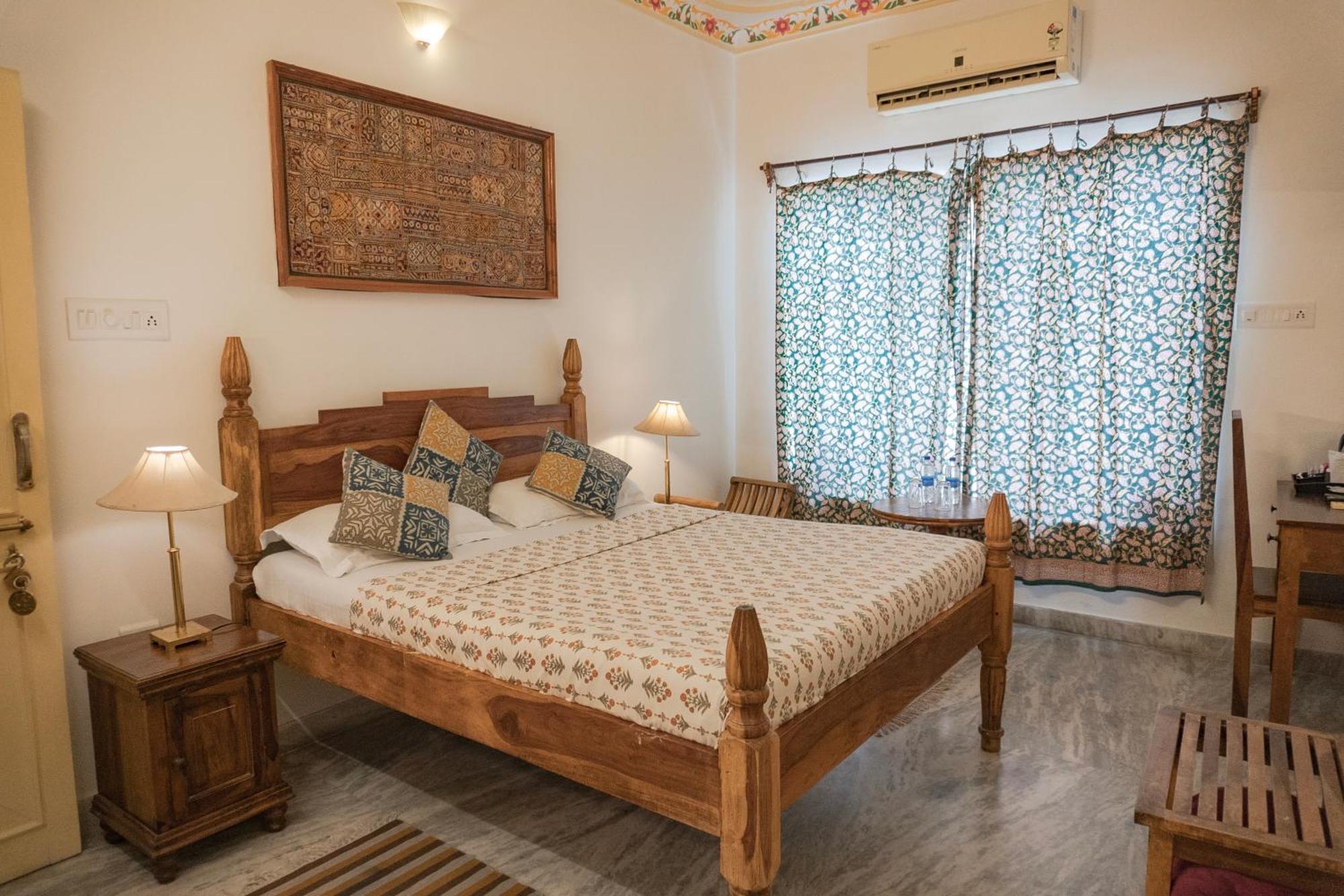 Hotel Pratap Bhawan Udaipur Extérieur photo
