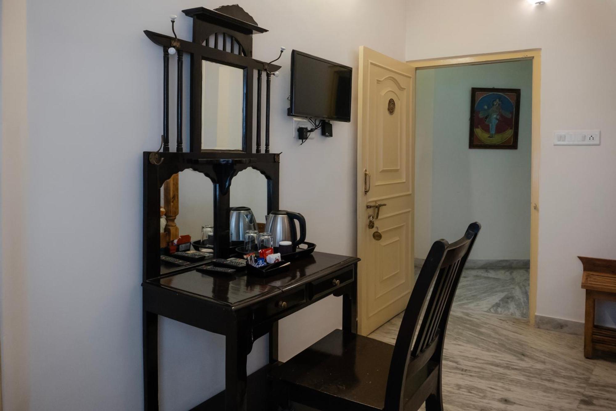 Hotel Pratap Bhawan Udaipur Extérieur photo