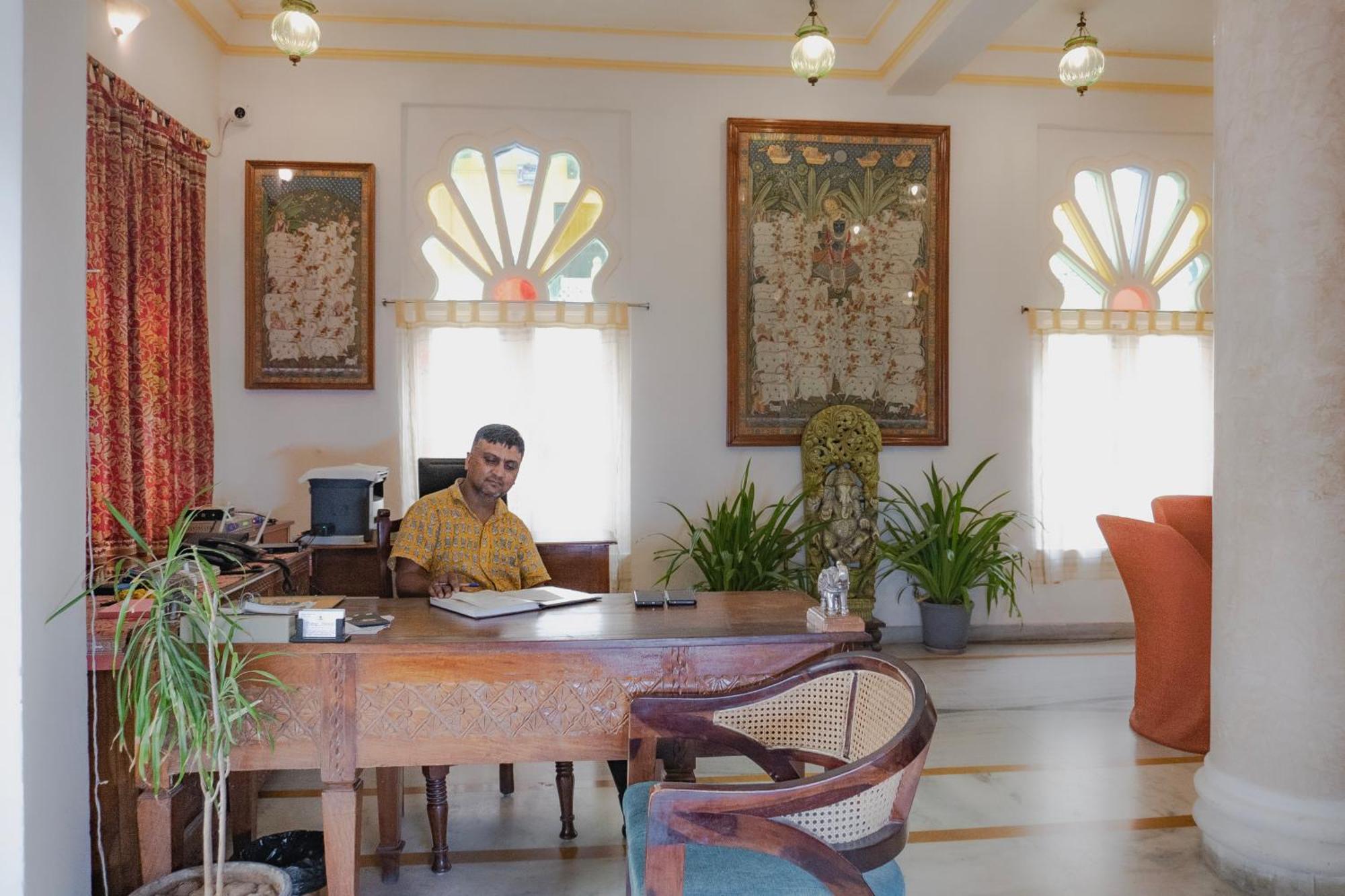 Hotel Pratap Bhawan Udaipur Extérieur photo
