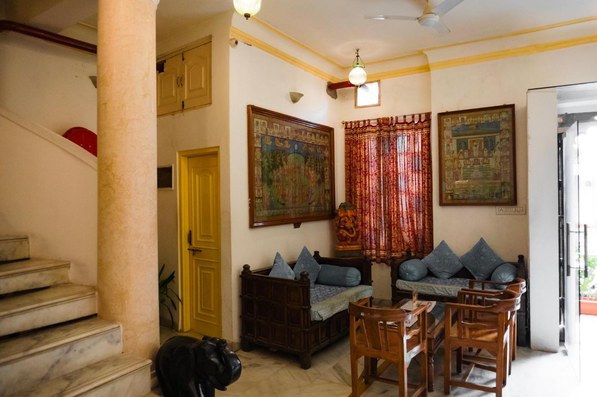 Hotel Pratap Bhawan Udaipur Extérieur photo